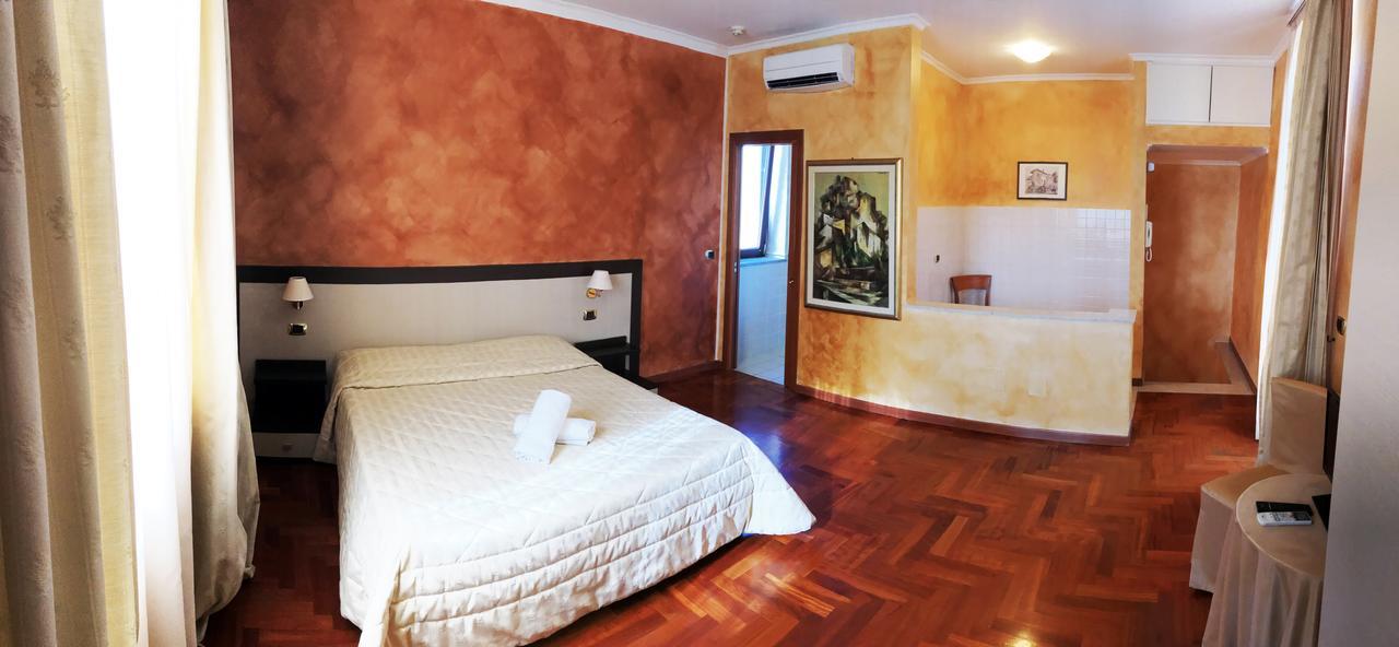 La Locanda Del Palatoraffinato Ciampino Exterior foto