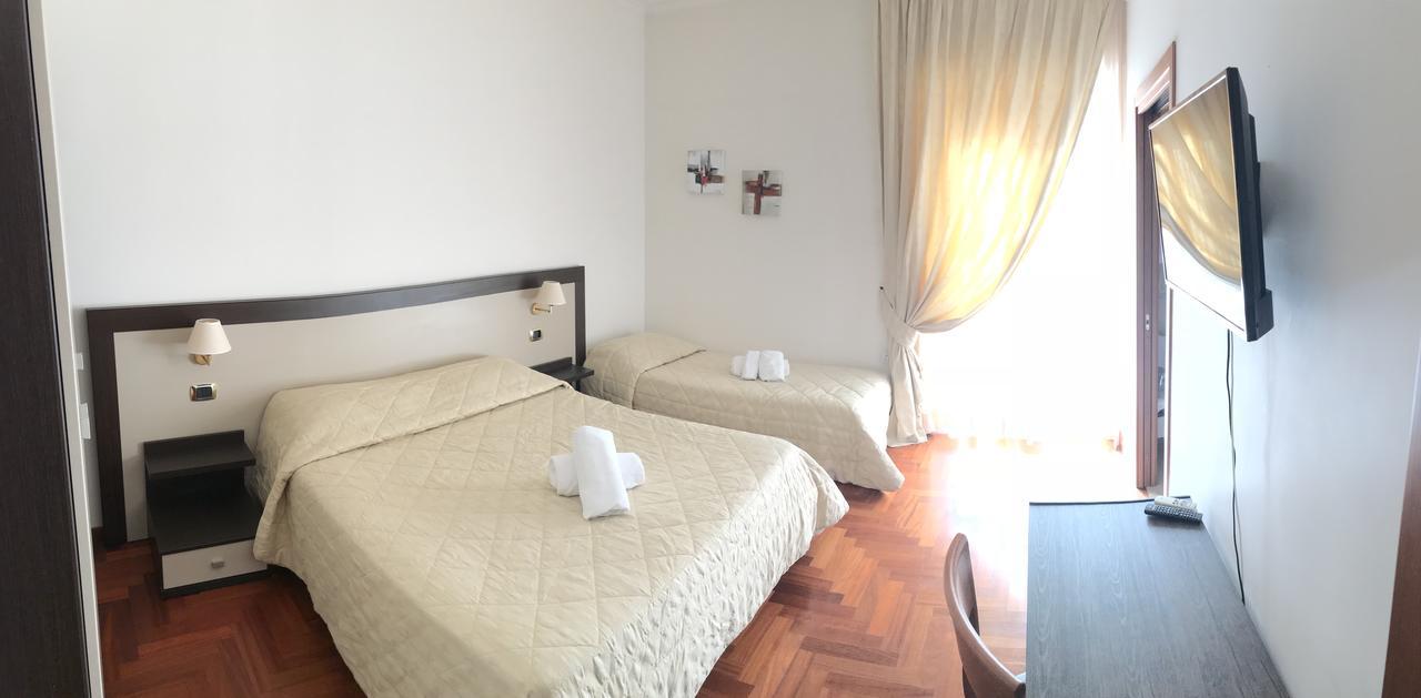 La Locanda Del Palatoraffinato Ciampino Exterior foto